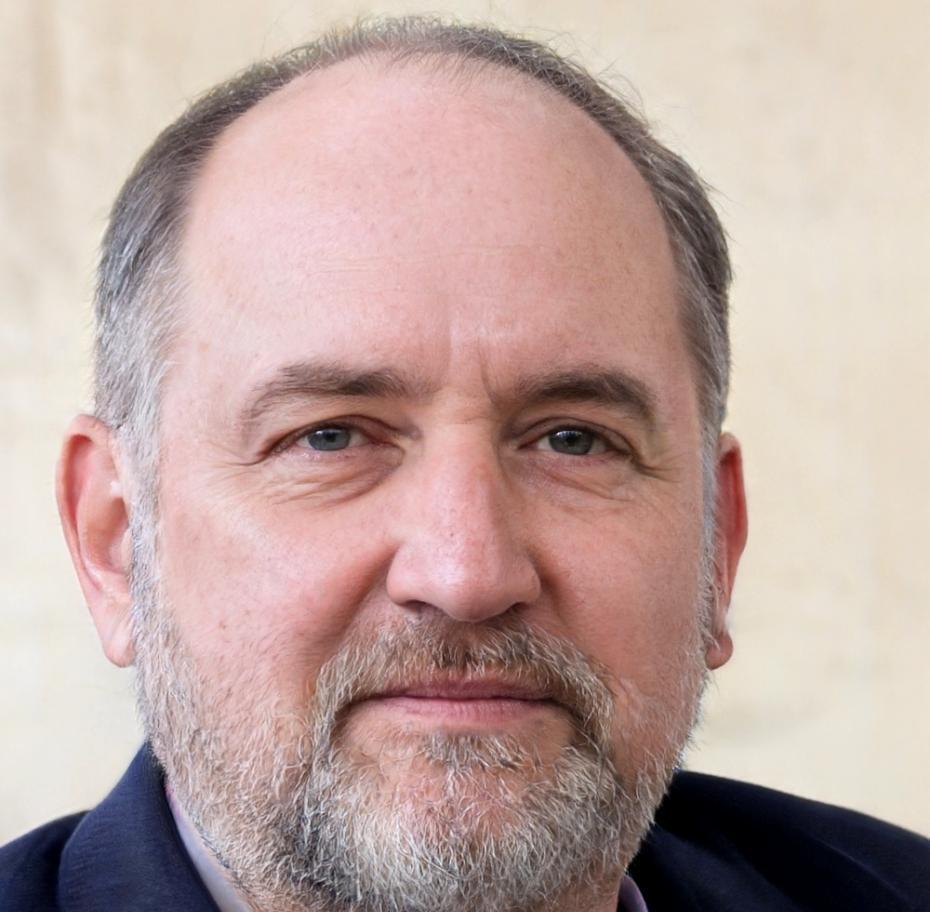 Портрет преподавателя Дмитрия Воронина